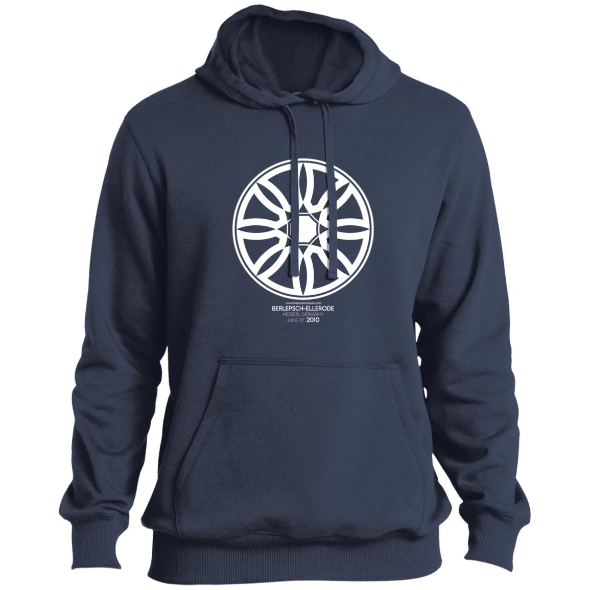 Crop Circle Pullover Hoodie - Berlepsch-Ellerode