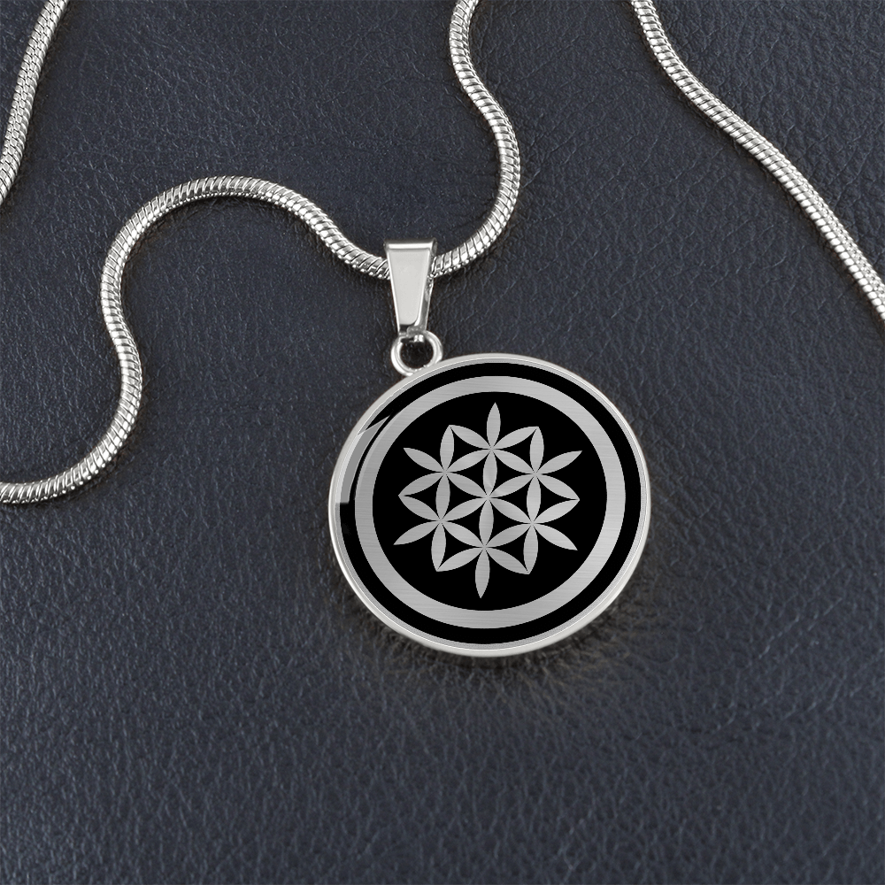 Crop Circle Pendant and Luxury Necklace - Nukerke