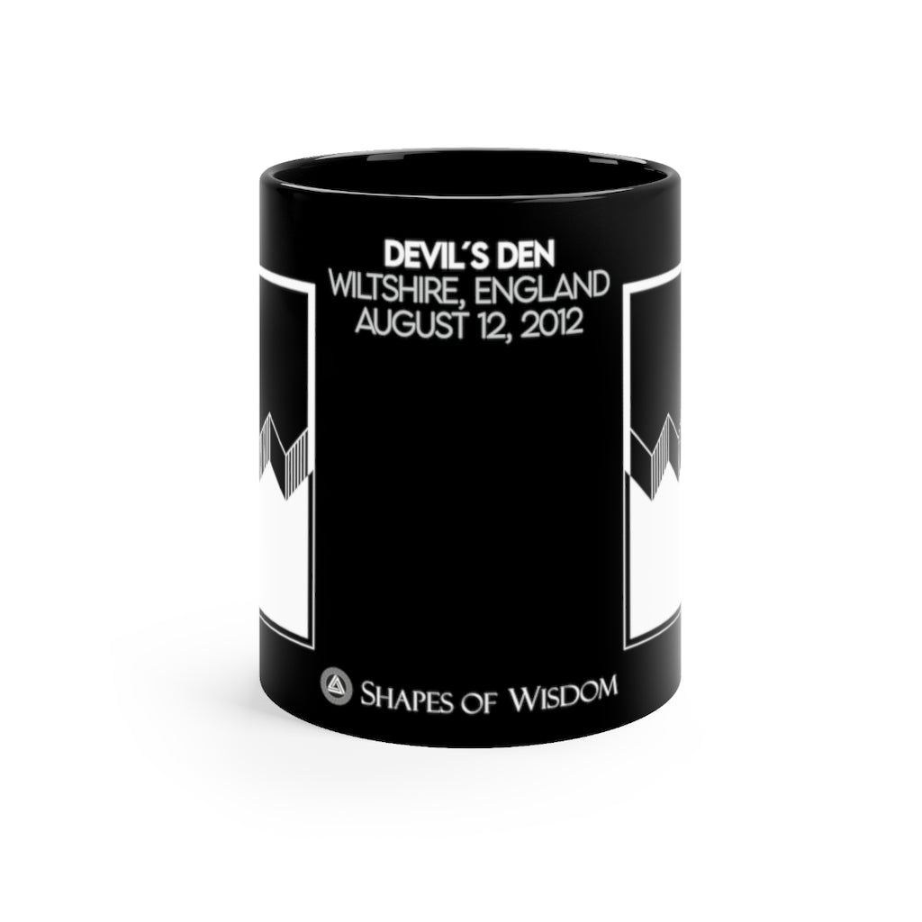 Crop Circle Black mug 11oz - Devil´s Den - Shapes of Wisdom